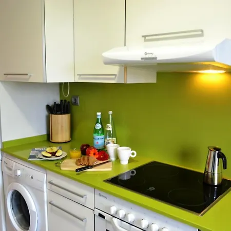 3p 4p Apartment *